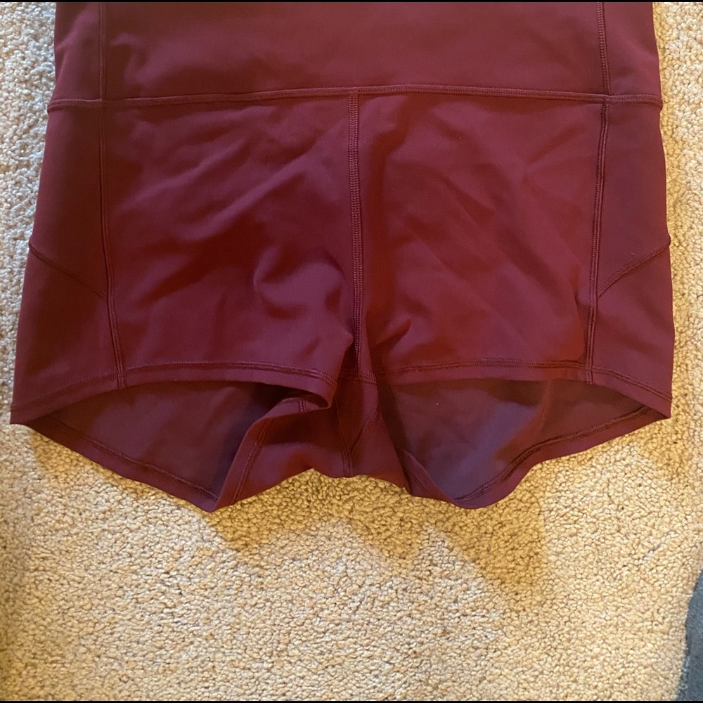 Lululemon booty shorts